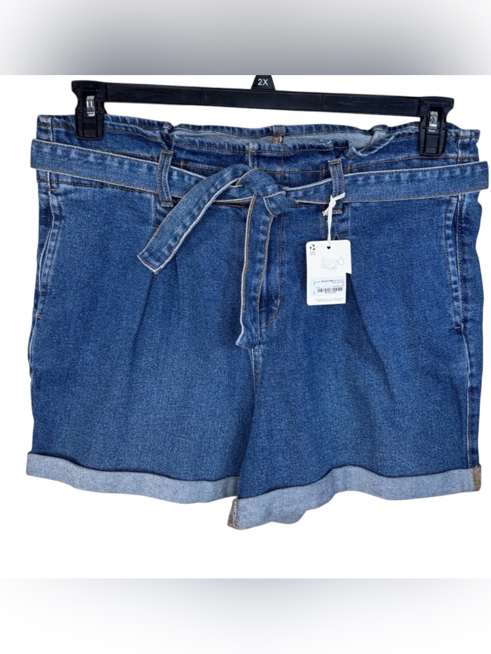 a.n.a Shorts Blue Denim Tie-Waist Paperbag High-Rise in Size 14 NWT